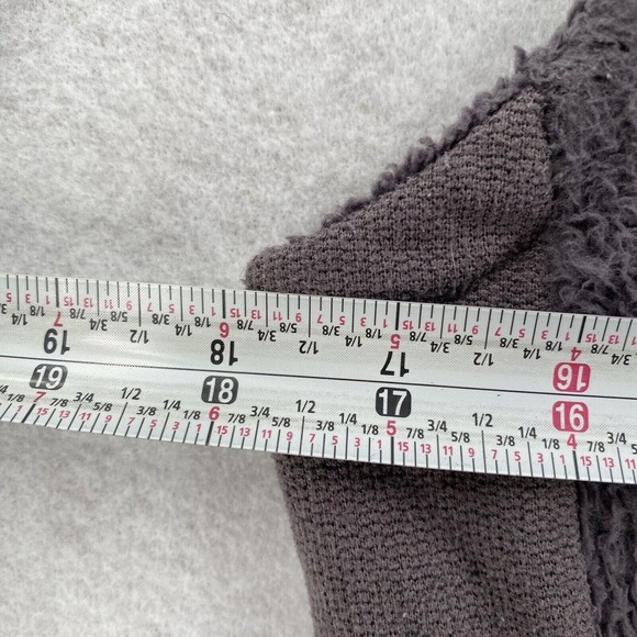 THE‎ NORTH FACE Vest Womens SMALL Fuzzy Fur Osito Fleece Stretchy Lavender Zip - Picture 11 of 13